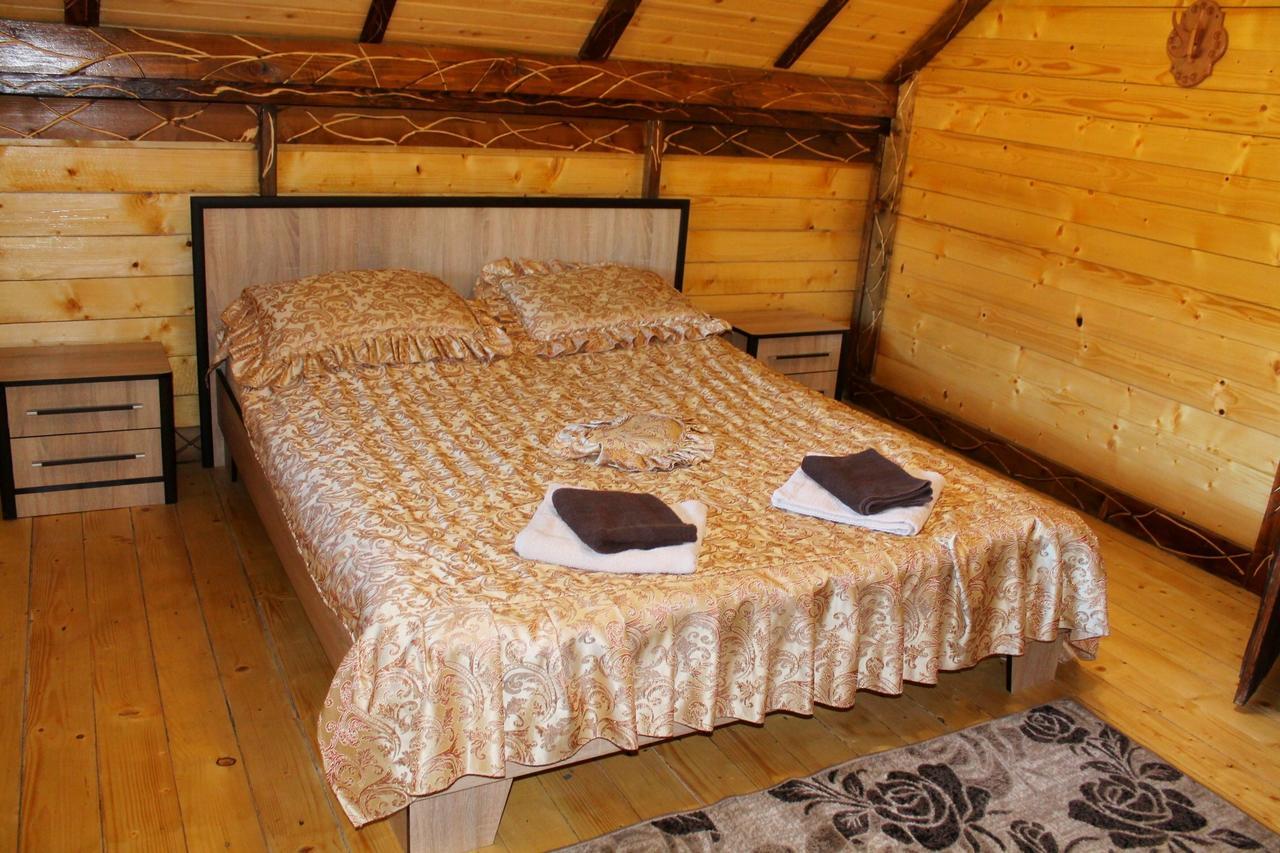 Szlachta Cottage Bukovel Eksteriør billede