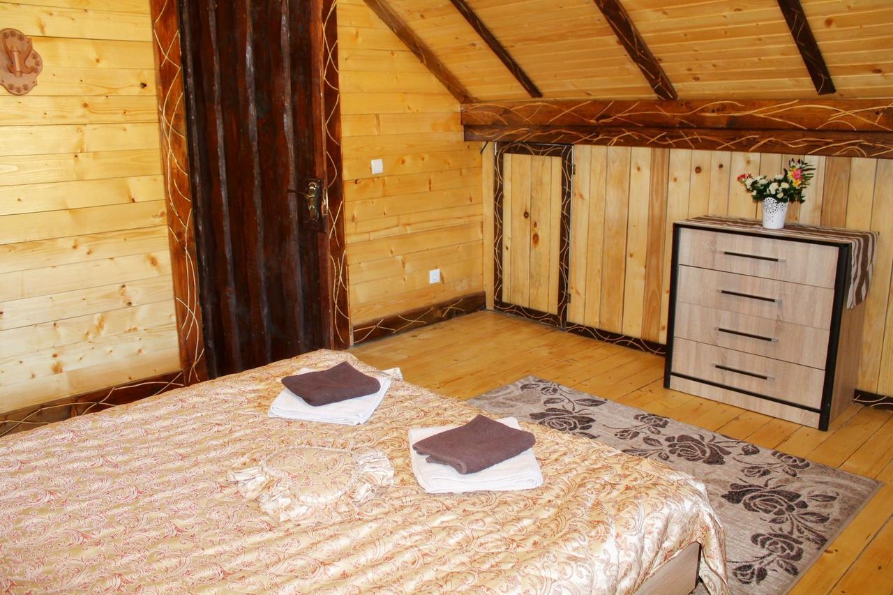 Szlachta Cottage Bukovel Eksteriør billede